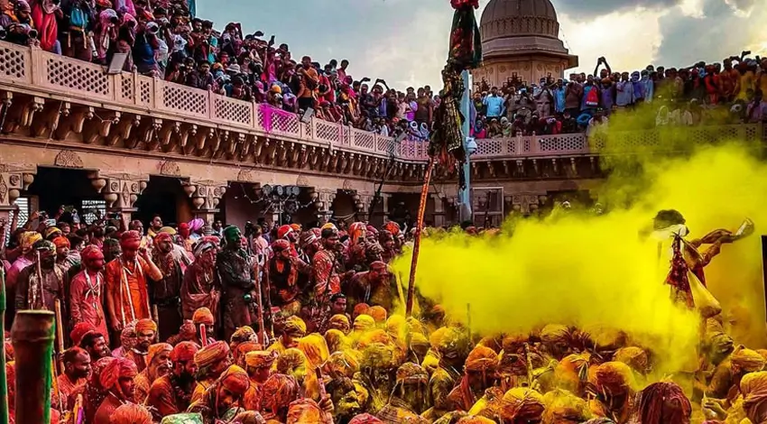Luxury Holi Tour Packages in India for International Travelers