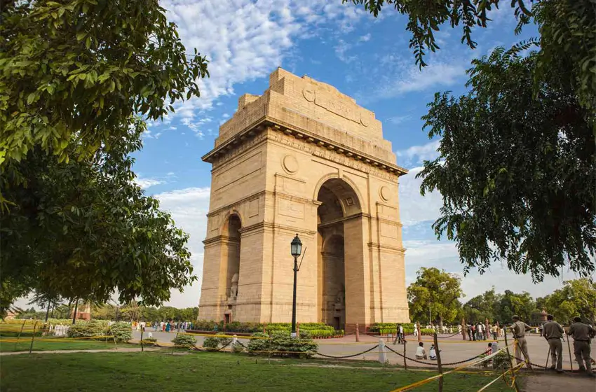 Golden Triangle Tour by Luxury SUV