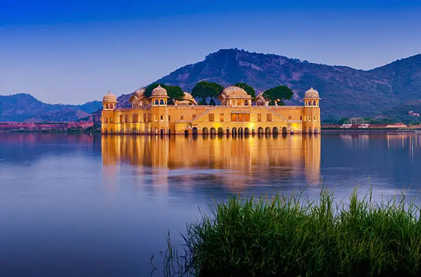 Private Full-Day Jaipur Sightseeing Tour by Tuk Tuk | Explore Jaipur’s Monuments & Markets