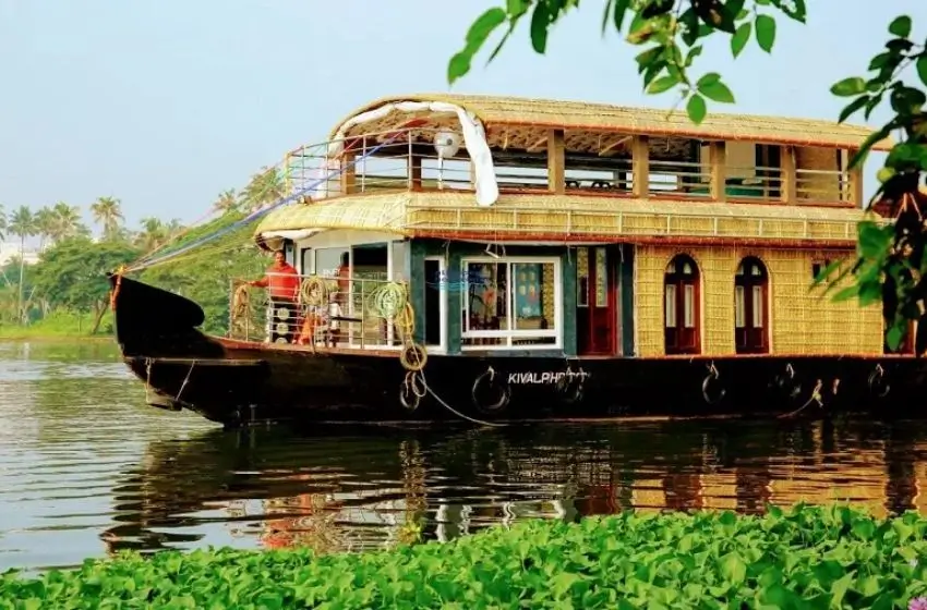 Luxury South India Tour for Solo Women | 11 Days Private Journey
