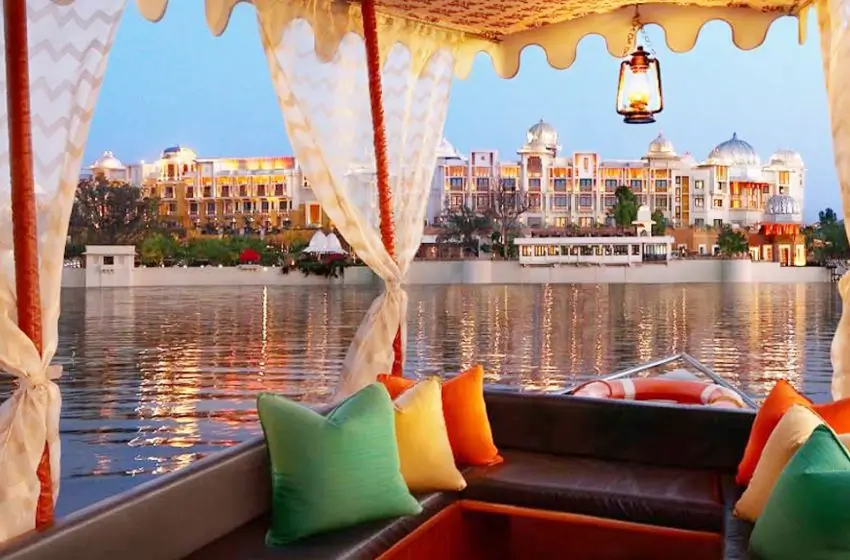 Luxury Rajasthan Honeymoon Tour with Lake Palace & Desert Camp | 10 Days Private Romantic Rajasthan Journey