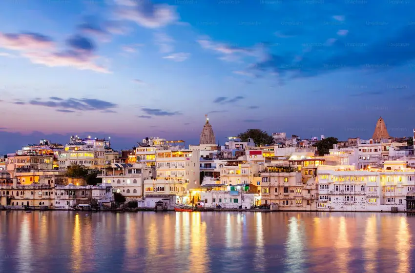 Solo Female Rajasthan Festival & Handicraft Tour