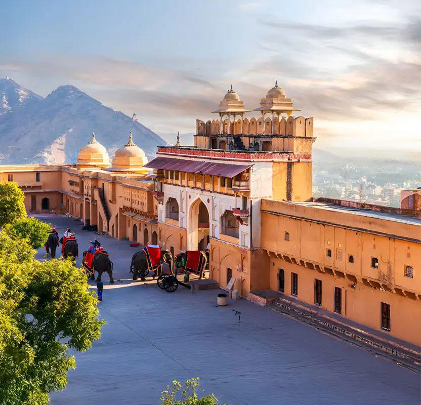 Luxury Jaipur Tour Package with 5-Star Heritage Experience