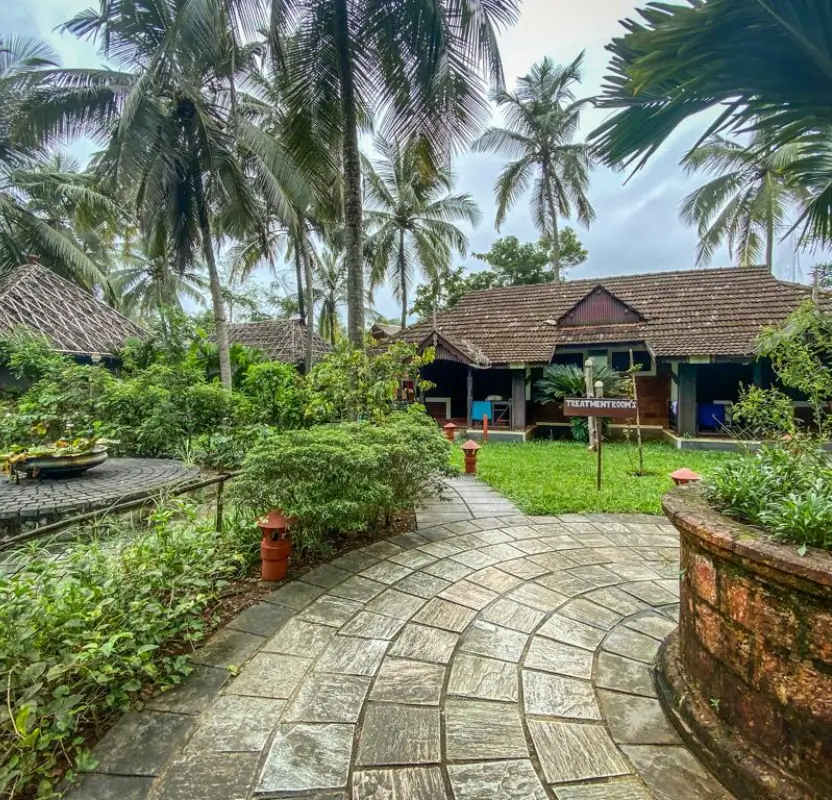 luxury-india-ayurveda-wellness-tour-kerala-rajasthan-spa-retreats