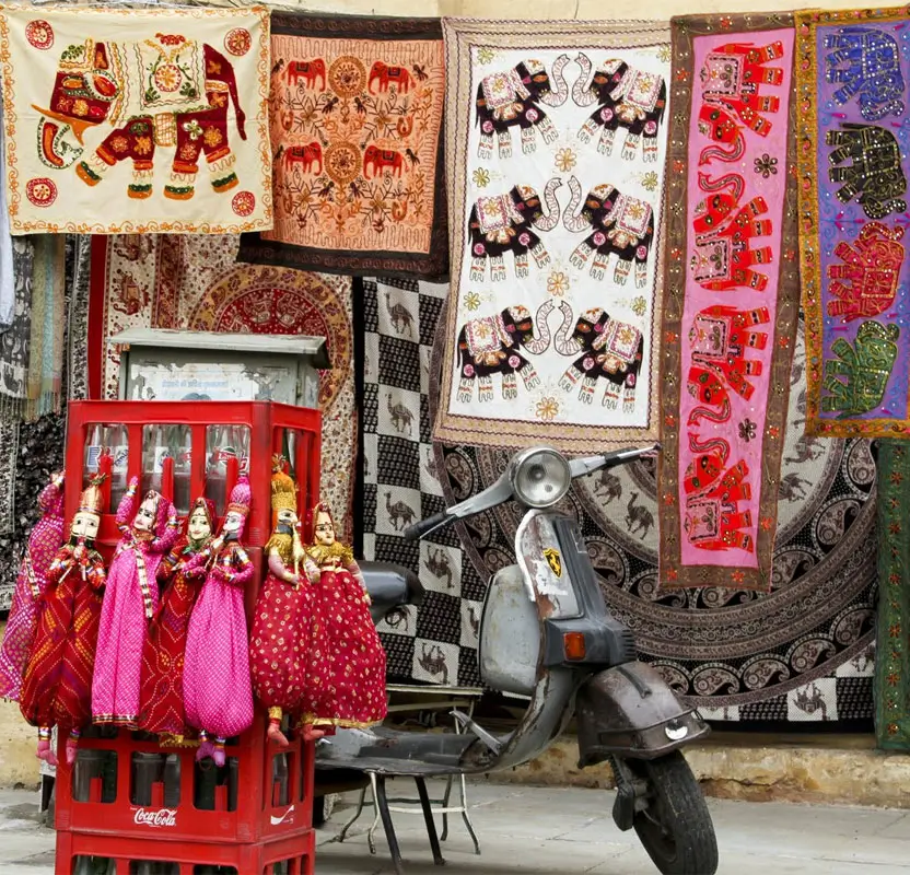 Jaipur Heritage Walking Tour – Pink City Bazaars & Temples