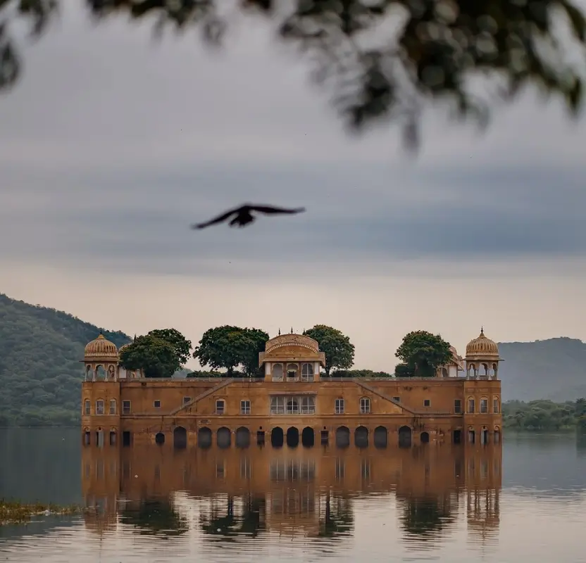 luxury-india-tour-taj-palace-hotels-delhi-agra-rajasthan
