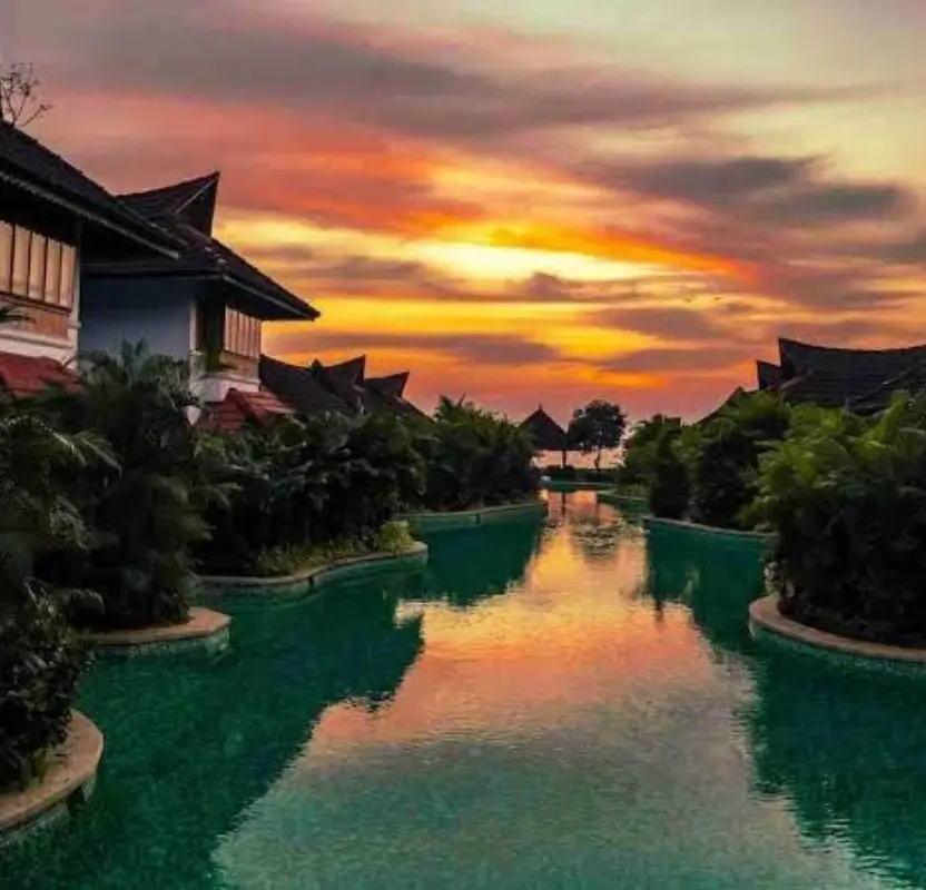 LGBTQ+ Friendly Luxury South India Tour | 13 Days Private Holiday