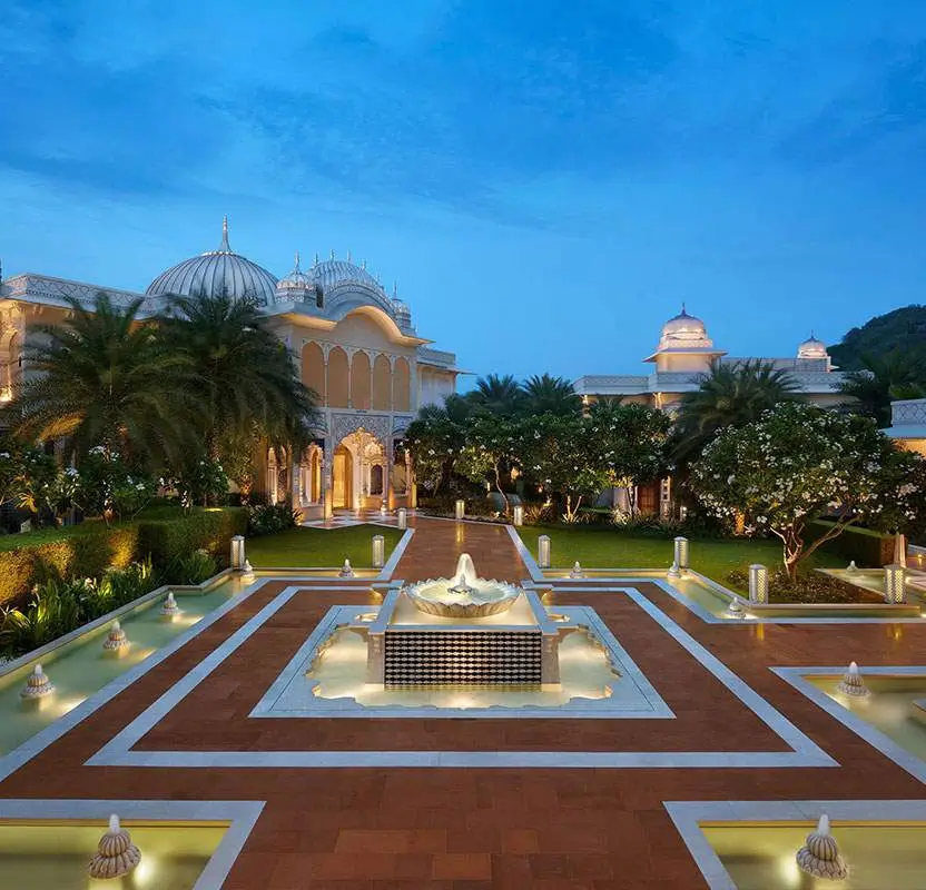 Rajasthan Premium Tour with Leela & Oberoi Resorts