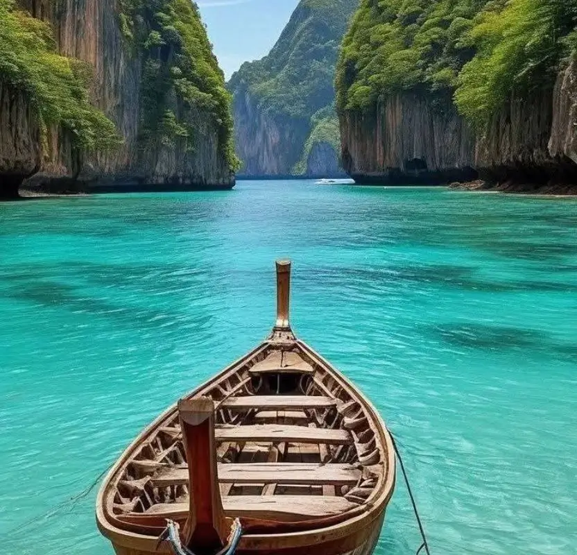 Kerala Wildlife & Luxury Beach Escape | 10 Days Private Tour