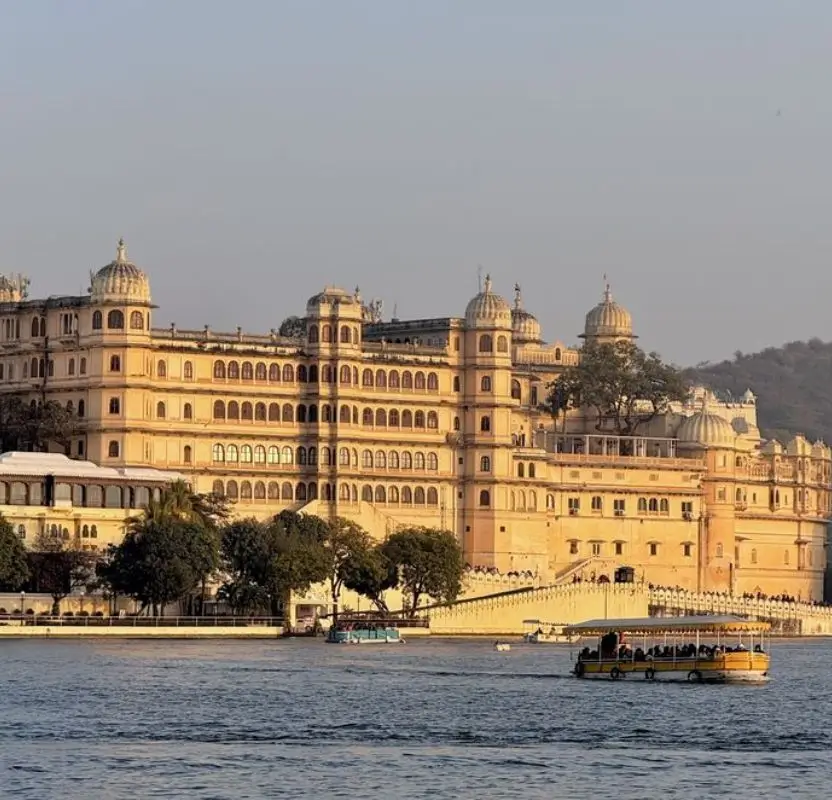 Luxury Golden Triangle Tour with Udaipur Lake Palace | 9 Days Private Luxury India Tour