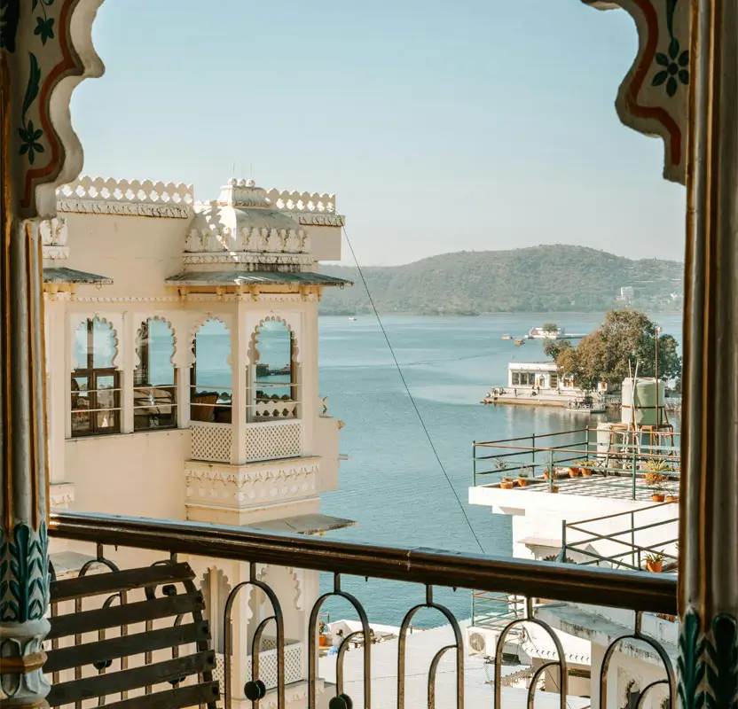 Luxury Udaipur & Jawai Tour with Palaces, Lakes & Leopard Safaris