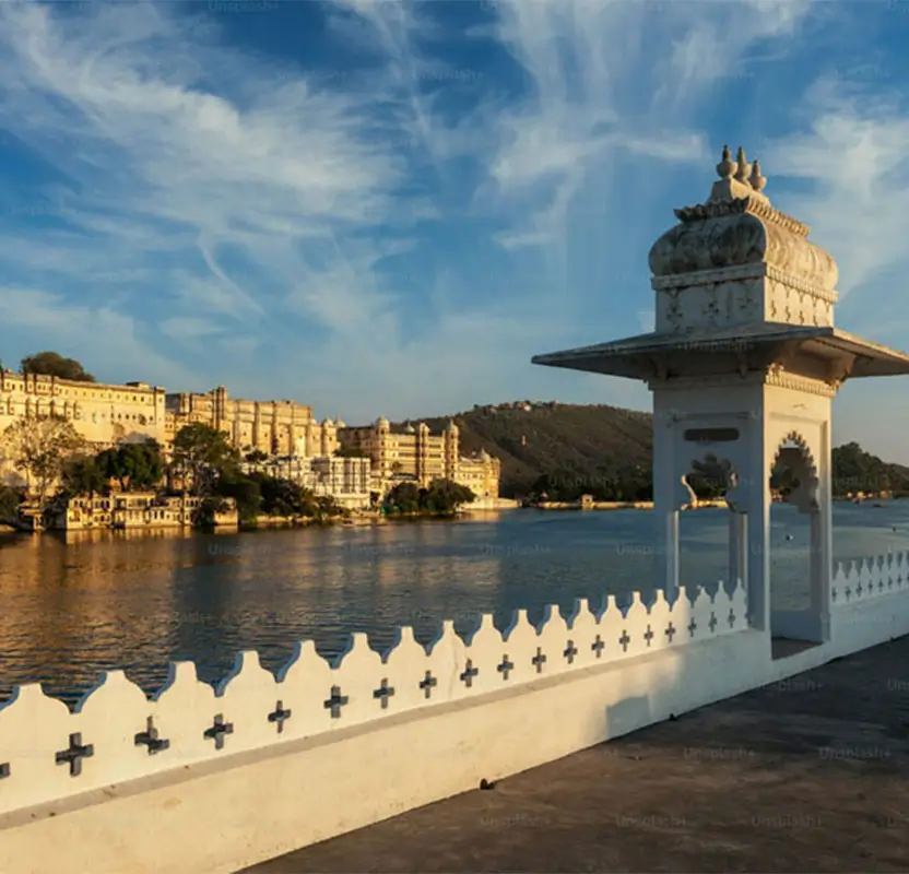 Luxury North India Tour with Taj Mahal, Rajasthan Palaces & Himalayan Wellness